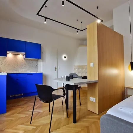 Zachar Lejlighedshotel 3*