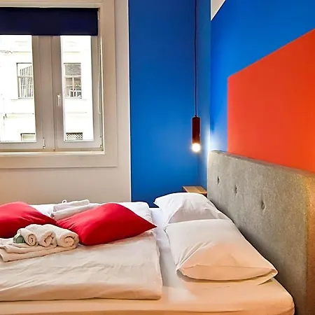 Hotel de apartamente Zachar 3*