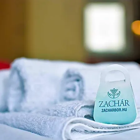 Hotel de apartamente Zachar 3*